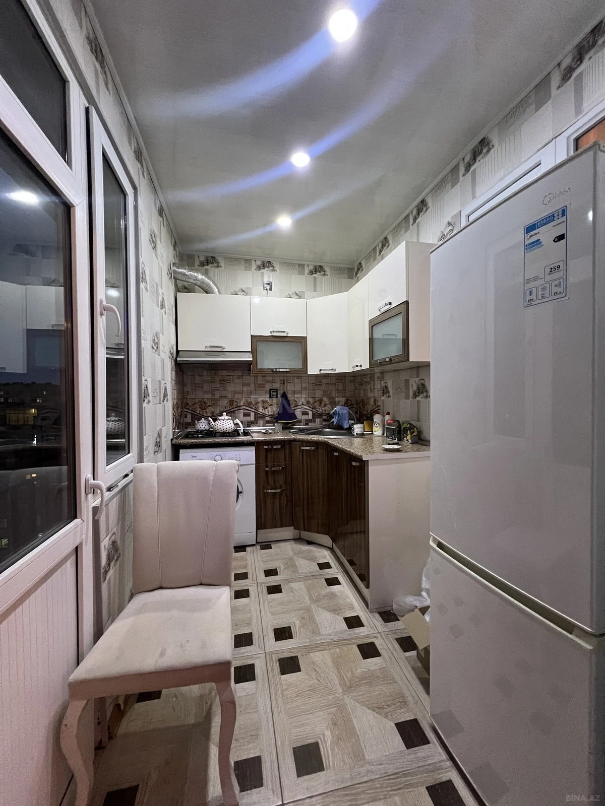 Satılır 2 otaqlı mənzil 60 m²