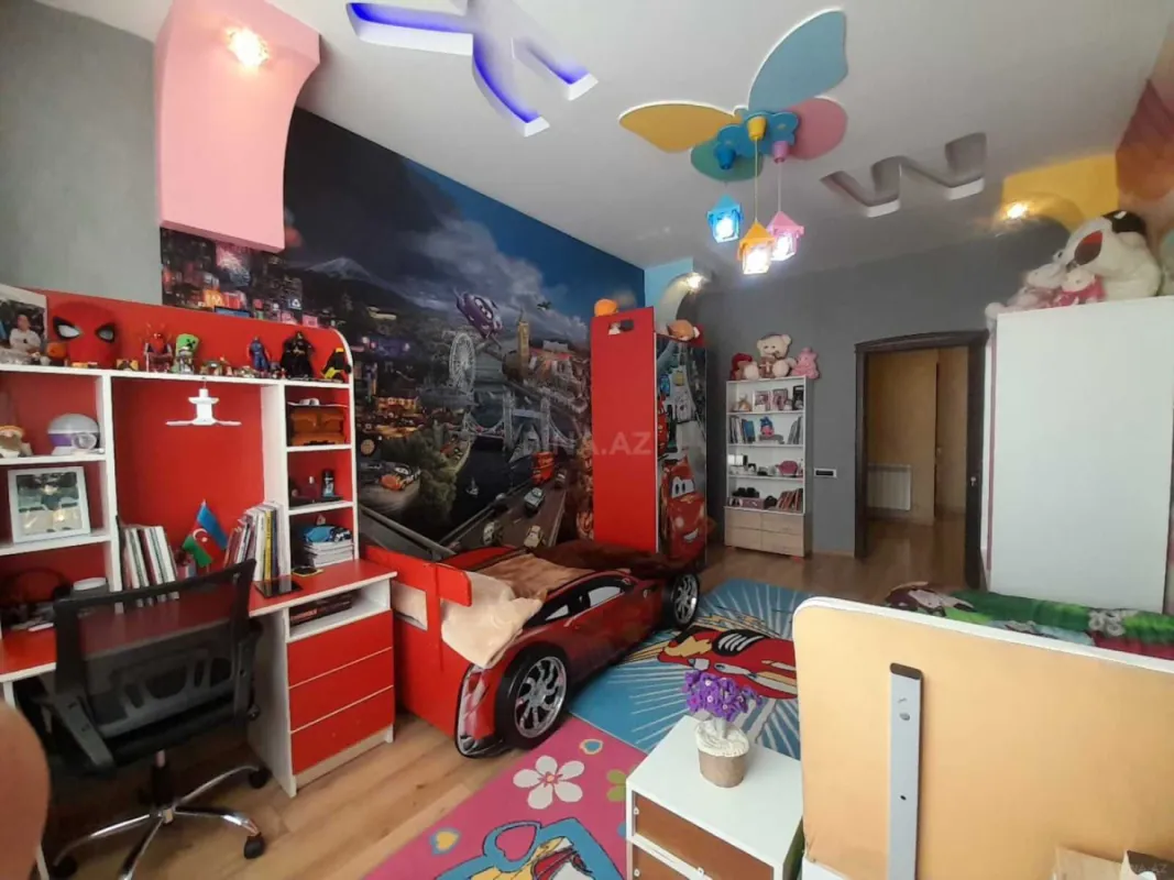 Satılır 3 otaqlı mənzil 116 m²