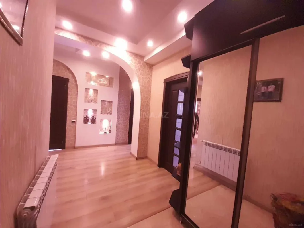 Satılır 3 otaqlı mənzil 116 m²