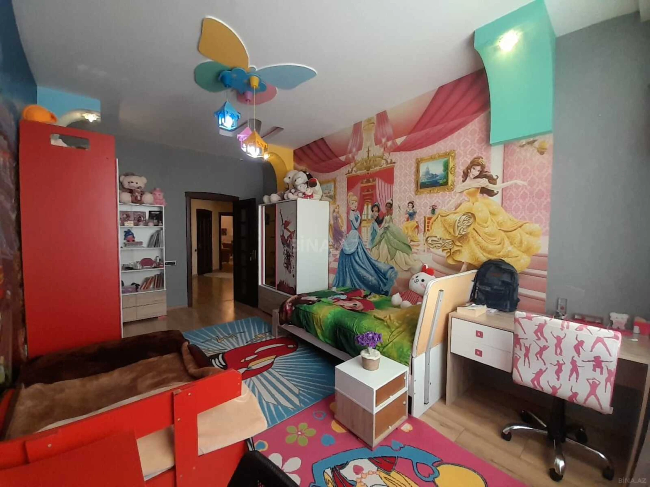 Satılır 3 otaqlı mənzil 116 m²