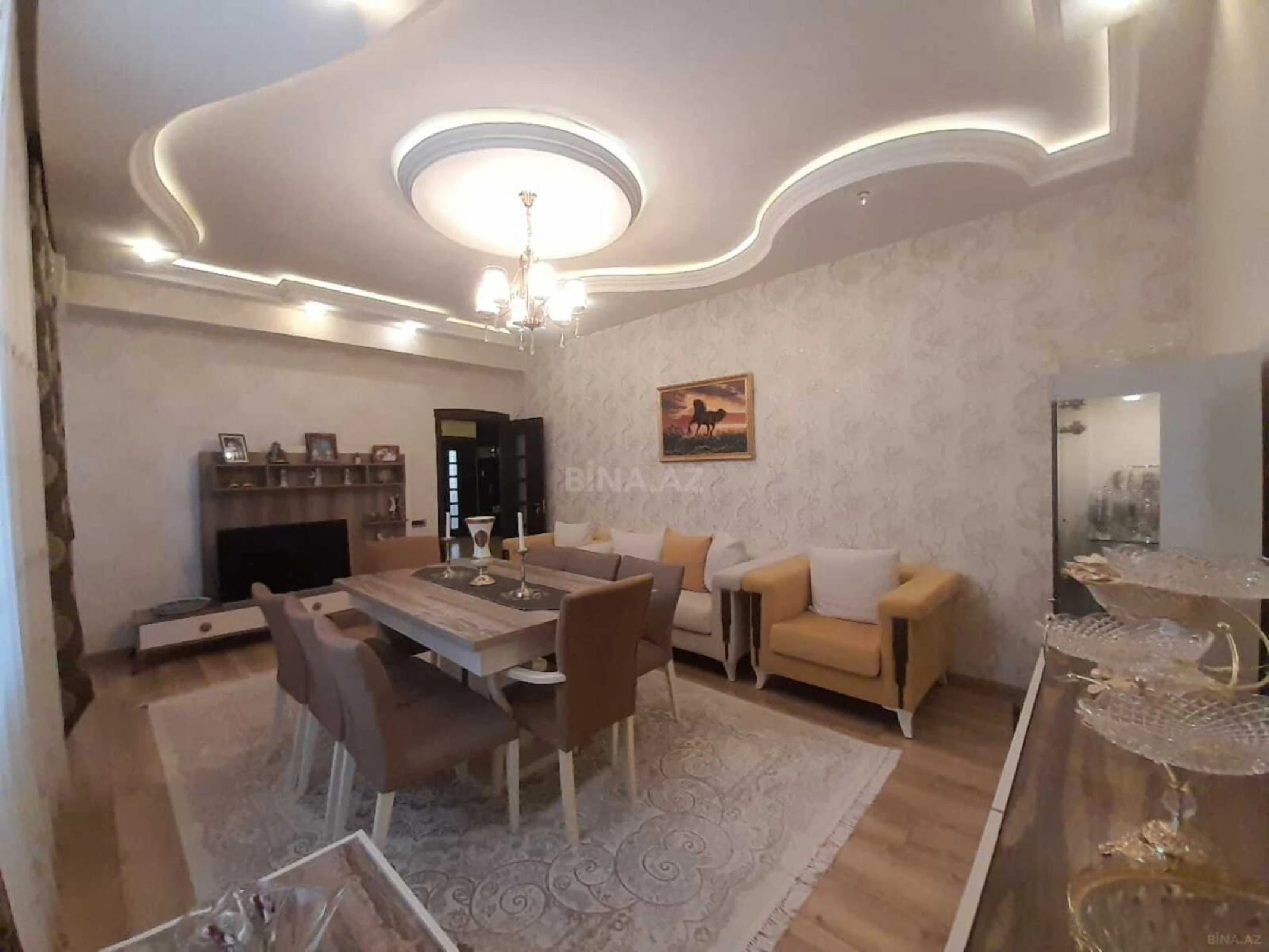 Satılır 3 otaqlı mənzil 116 m²