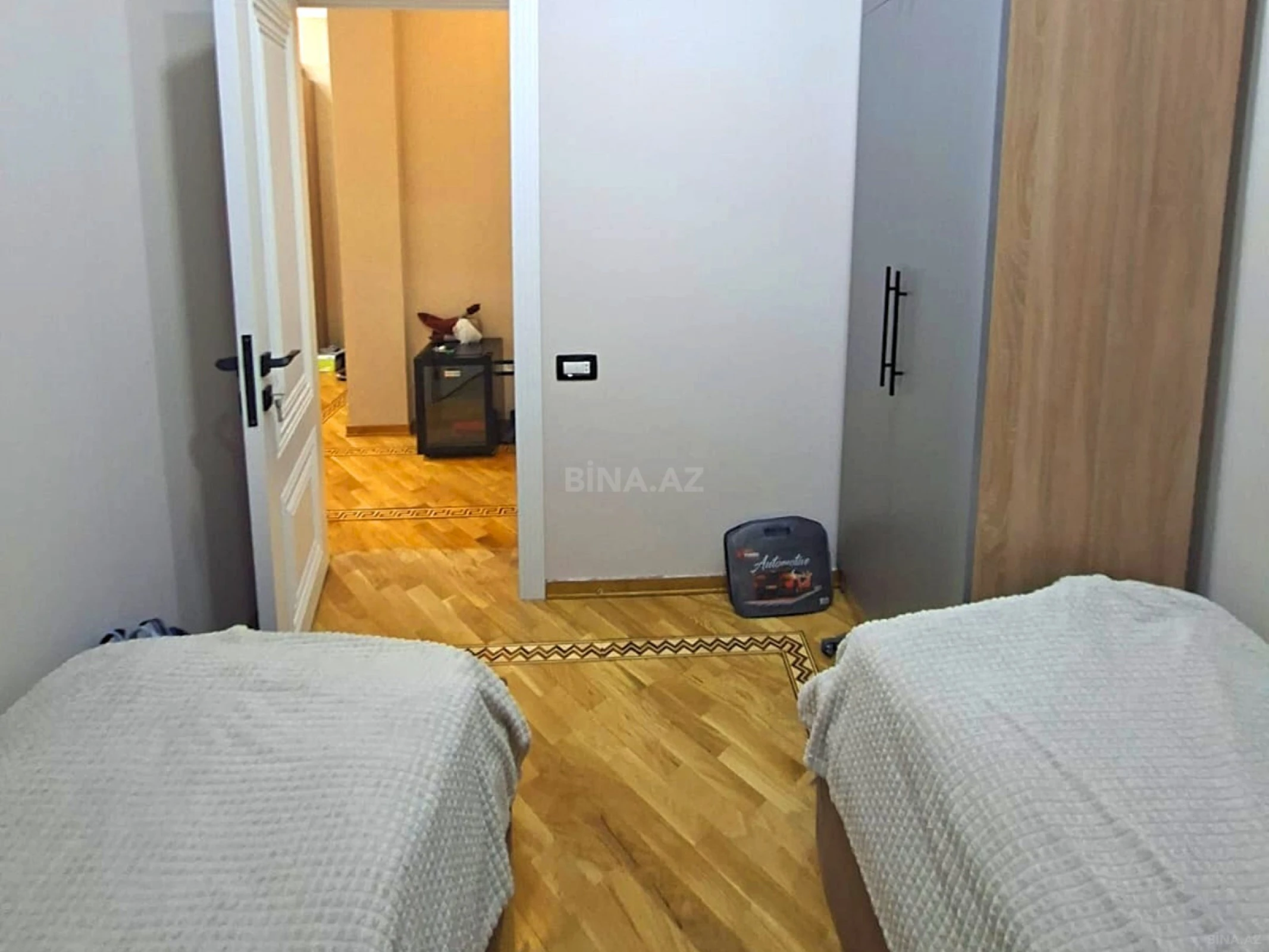 Satılır 3 otaqlı mənzil 92 m²