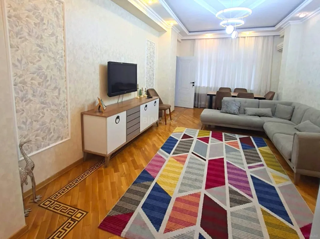 Satılır 3 otaqlı mənzil 92 m²