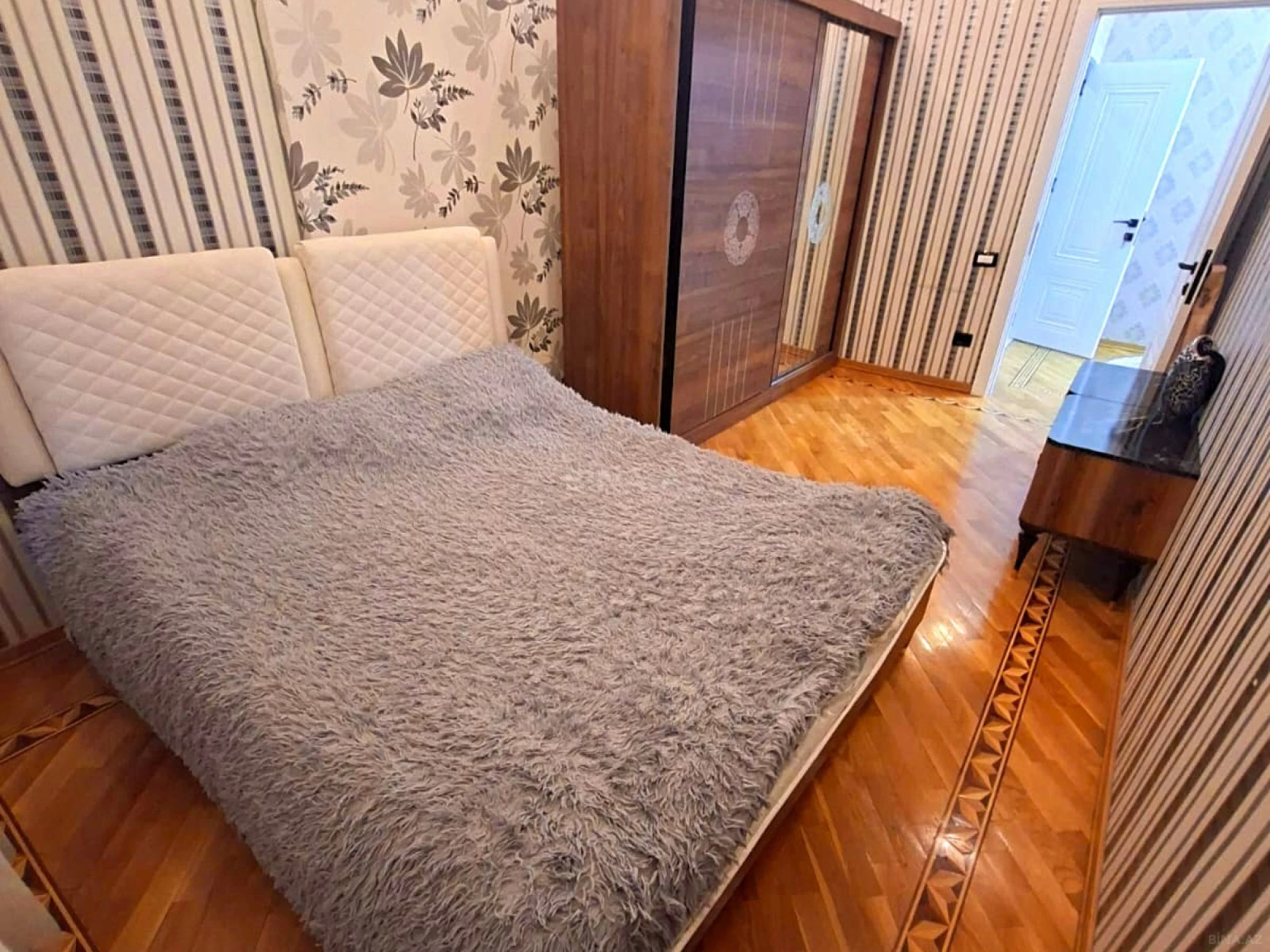 Satılır 3 otaqlı mənzil 92 m²