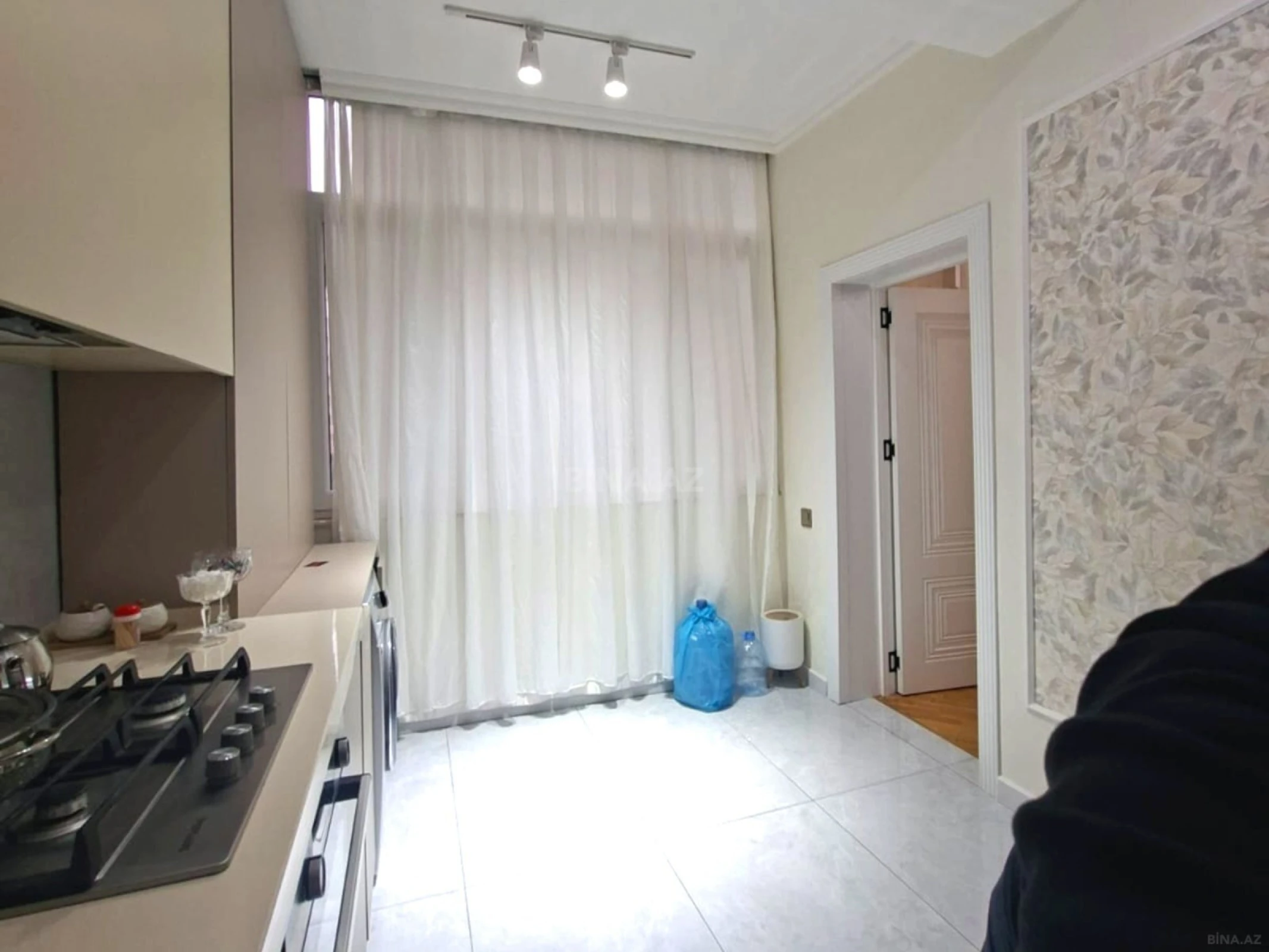 Satılır 3 otaqlı mənzil 92 m²