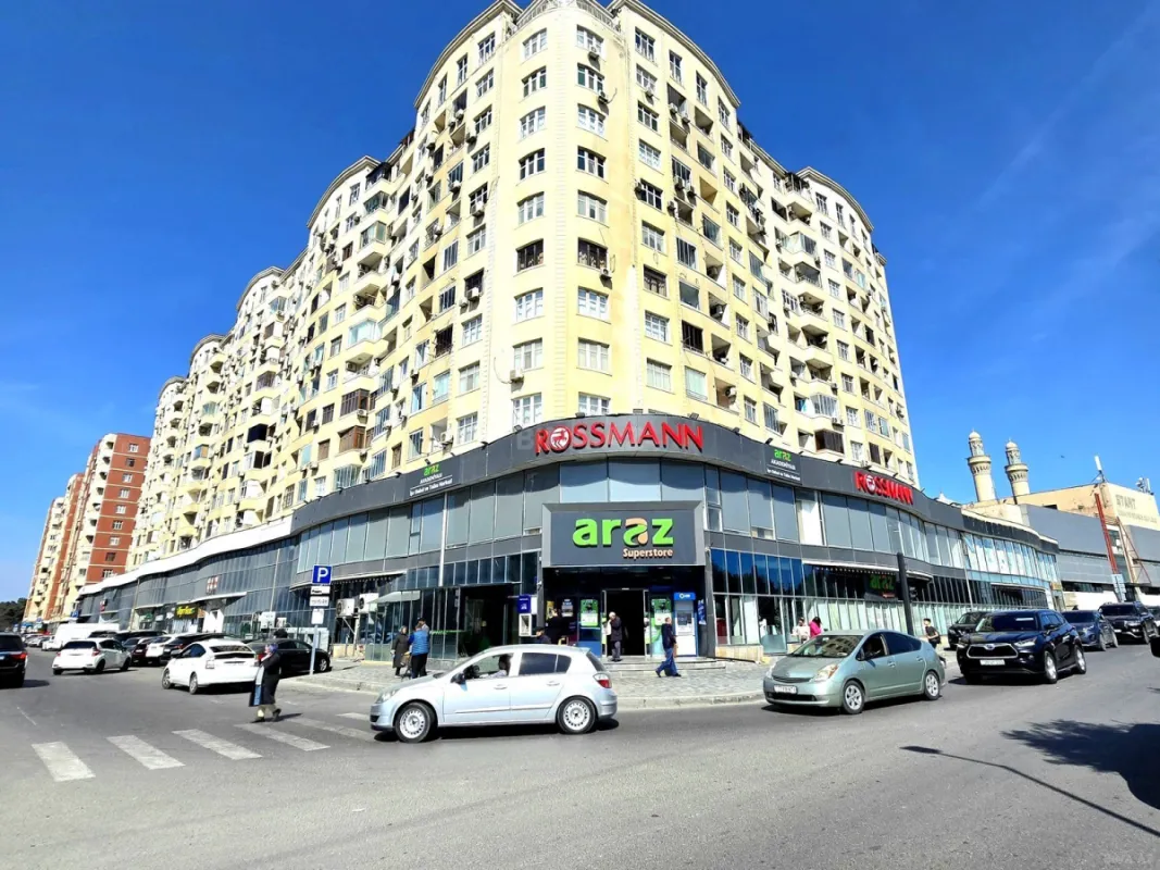 Satılır 3 otaqlı mənzil 92 m²