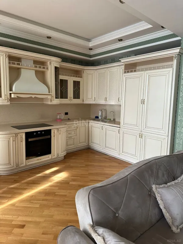 Kirayə verilir 3 otaqlı mənzil 110 m²