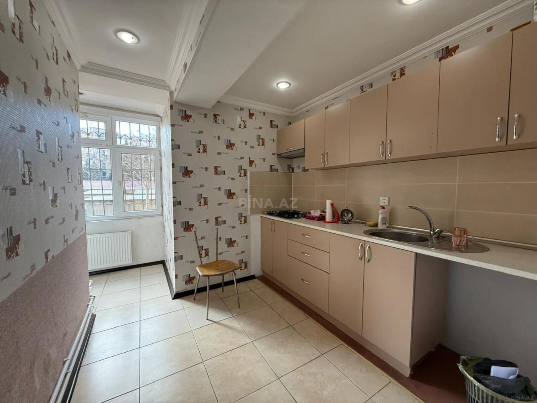 Kirayə verilir 3 otaqlı ofis 80 m²