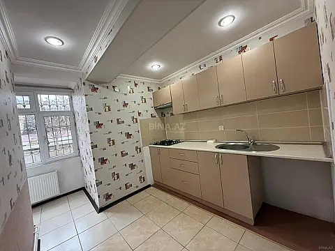 Kirayə verilir 3 otaqlı ofis 80 m²