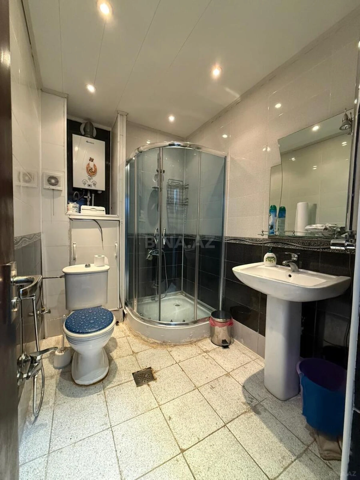 Kirayə verilir 3 otaqlı ofis 80 m²