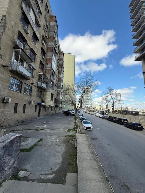 Kirayə verilir 3 otaqlı ofis 80 m²