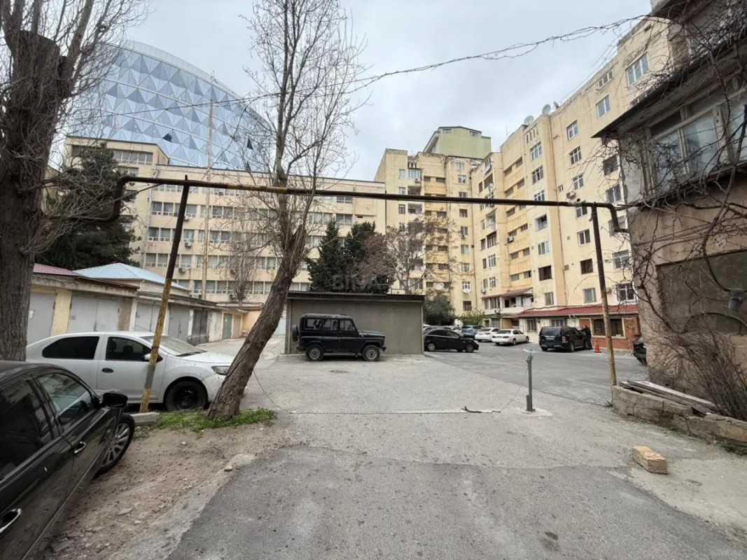 Kirayə verilir 3 otaqlı ofis 80 m²