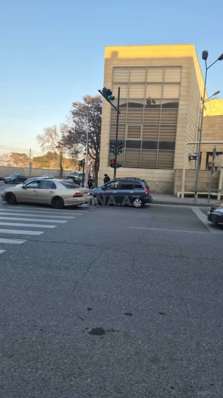 Satılır obyekt 50 m²