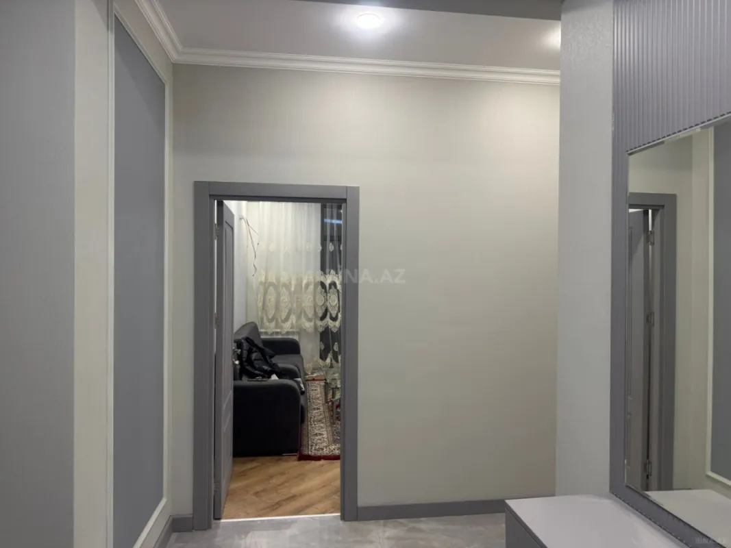 Kirayə verilir 2 otaqlı mənzil 95 m²