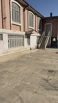 Satılır 5 otaqlı həyət evi 150 m²