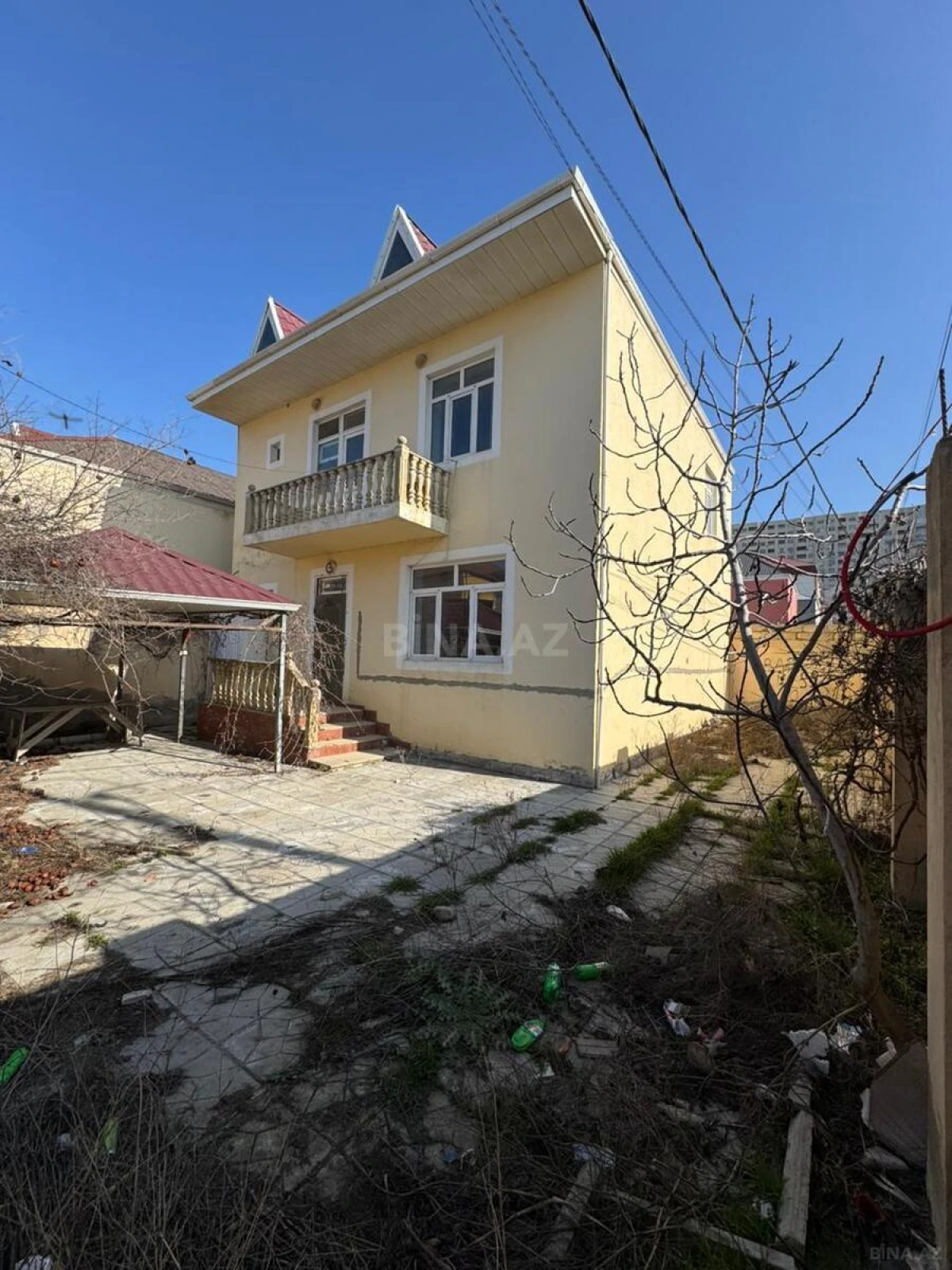 Satılır 4 otaqlı həyət evi 150 m²