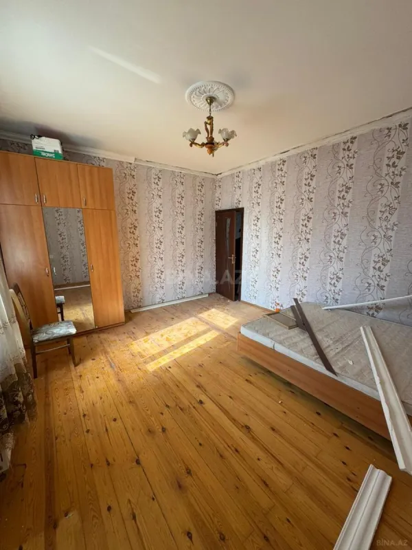 Satılır 4 otaqlı həyət evi 150 m²