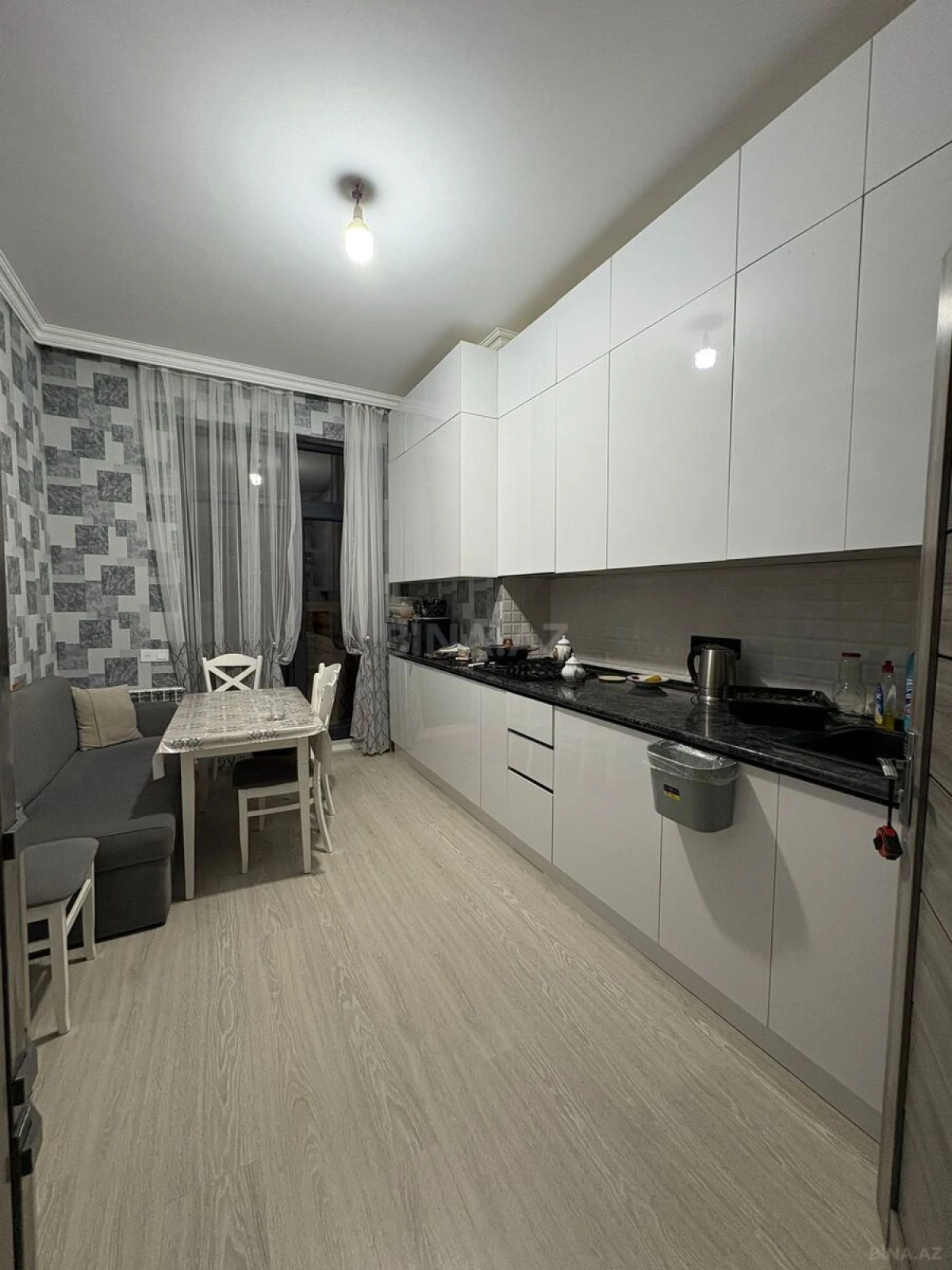 Satılır 3 otaqlı mənzil 103 m²
