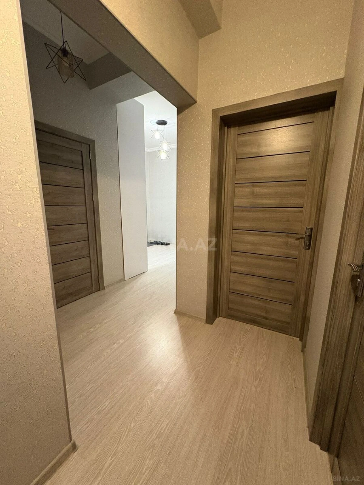 Satılır 3 otaqlı mənzil 103 m²