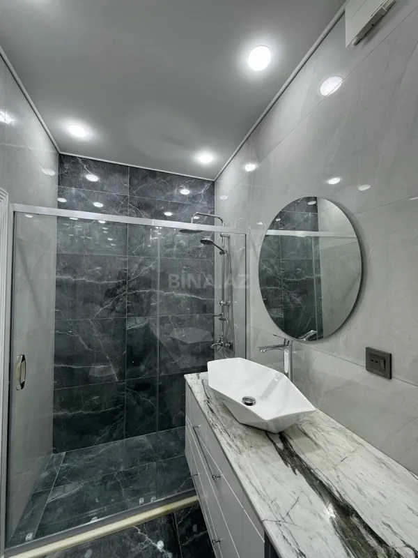 Satılır 1 otaqlı mənzil 42 m²