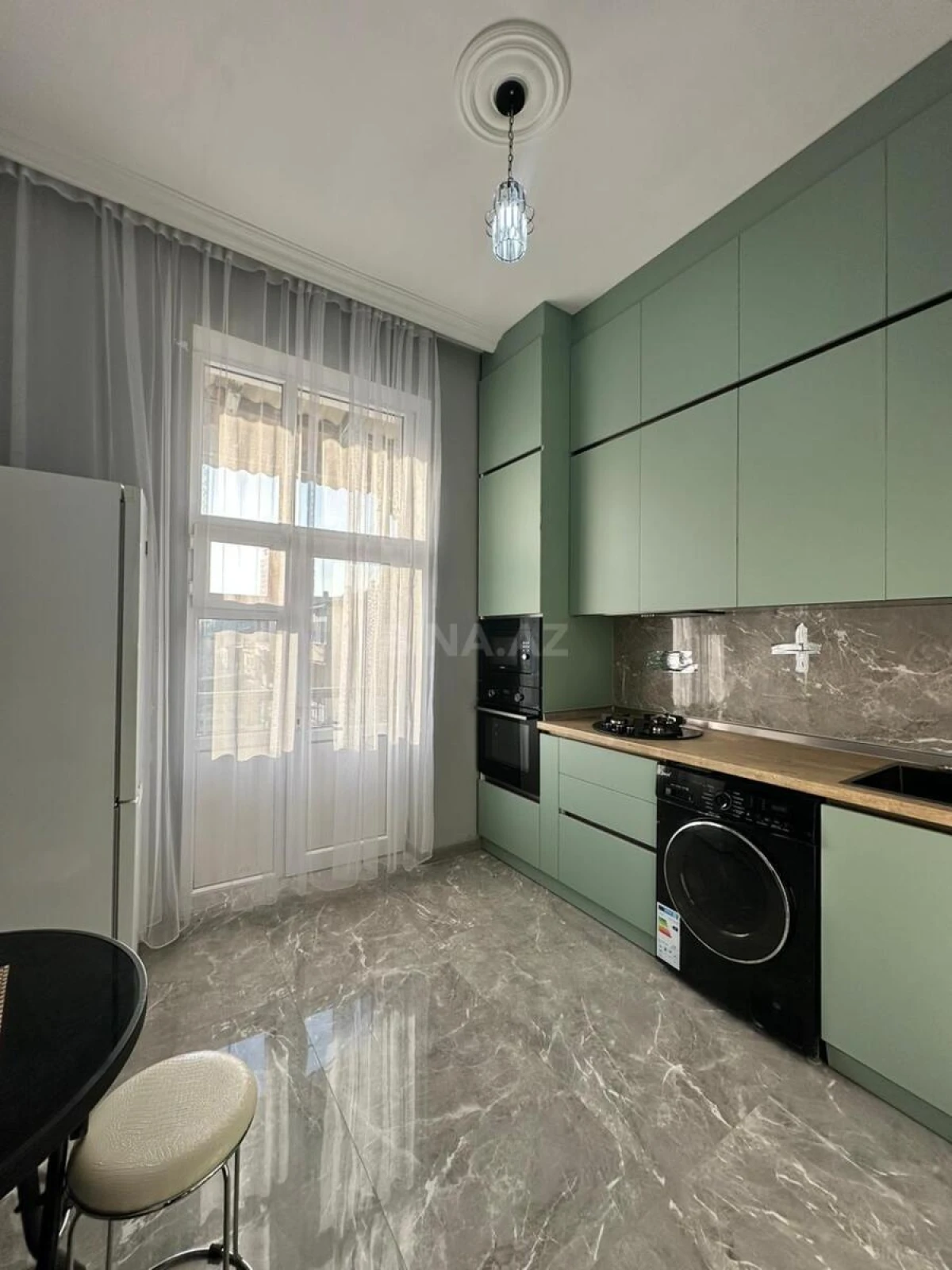 Kirayə verilir 2 otaqlı mənzil 50 m²