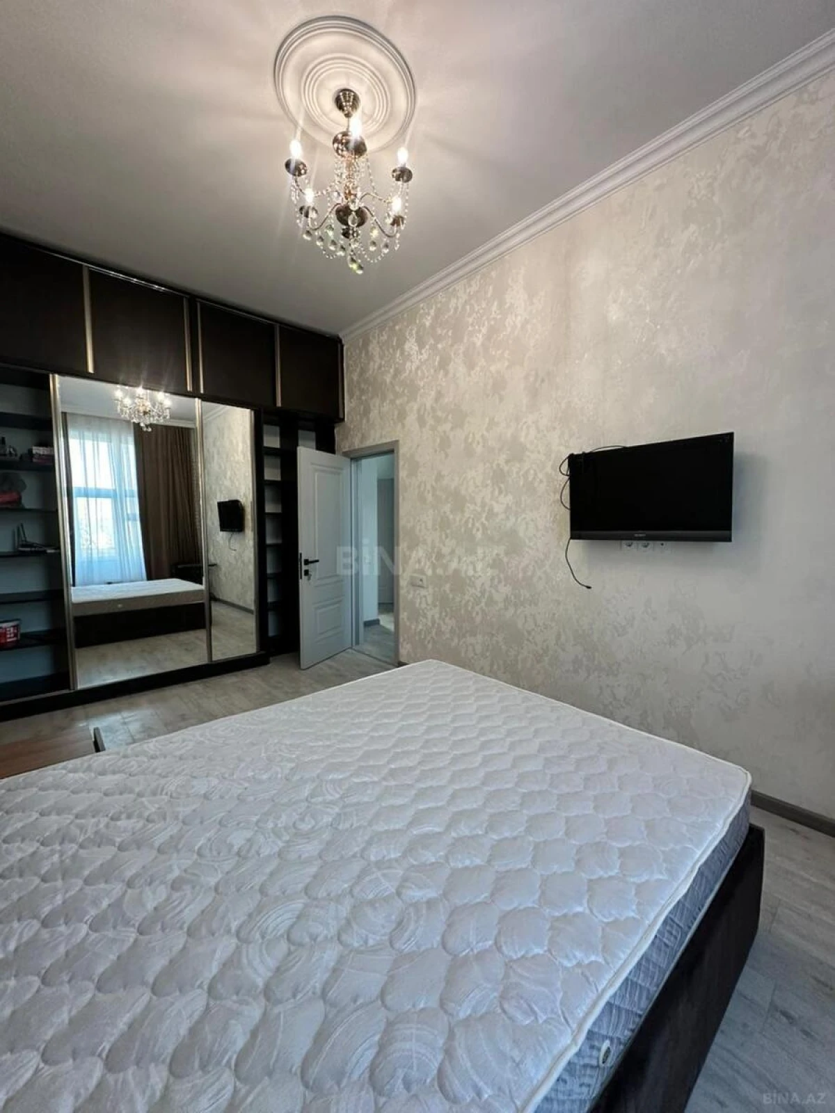 Kirayə verilir 2 otaqlı mənzil 50 m²