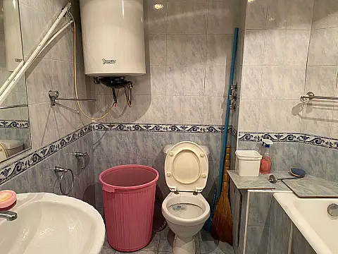 Kirayə verilir 2 otaqlı mənzil 61 m²