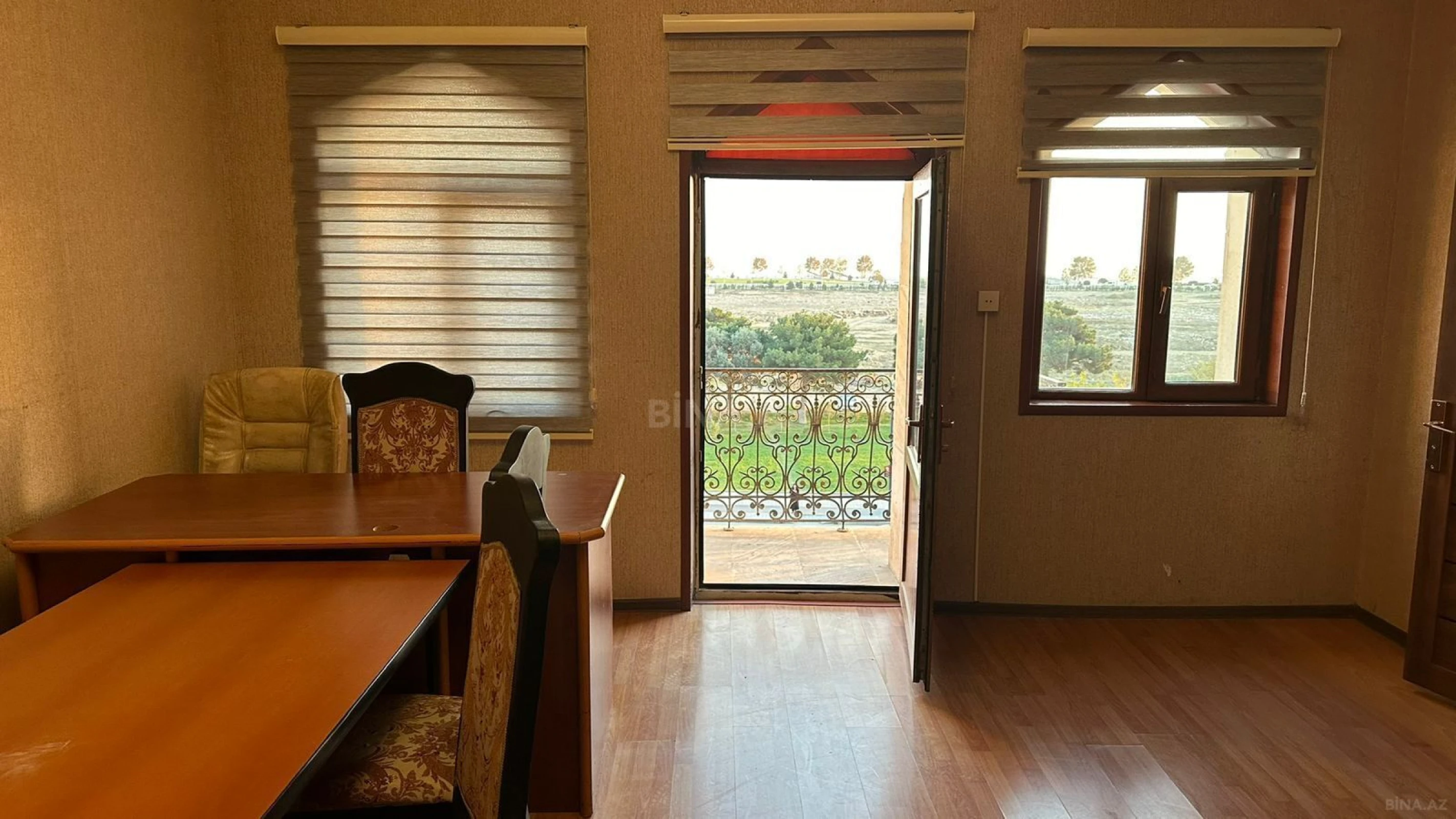 Kirayə verilir 2 otaqlı ofis 90 m²