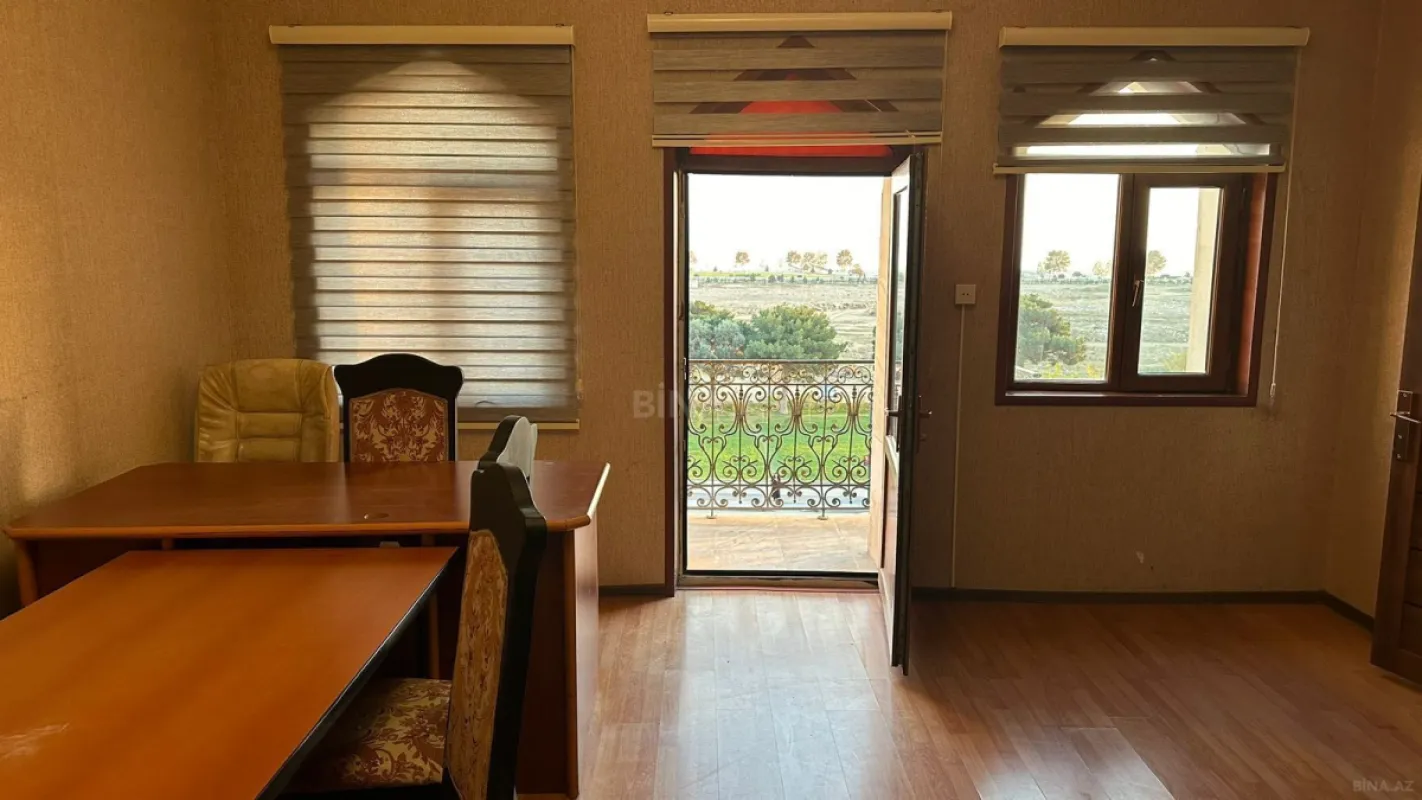 Kirayə verilir 2 otaqlı ofis 90 m²