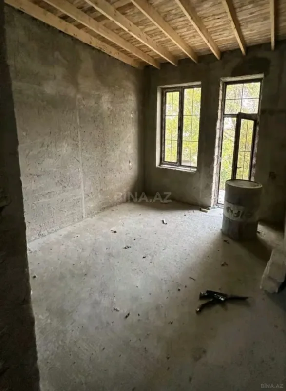 Satılır 4 otaqlı həyət evi 150 m²