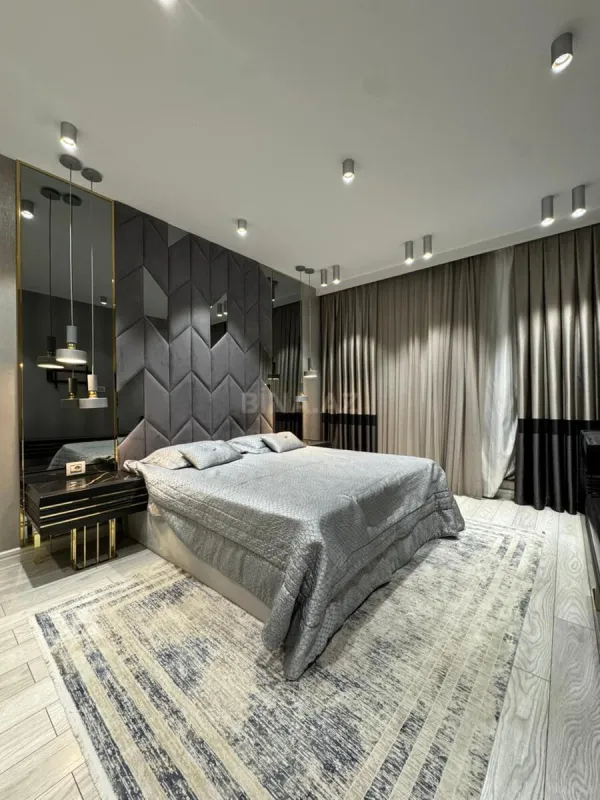 Satılır 3 otaqlı mənzil 127 m²