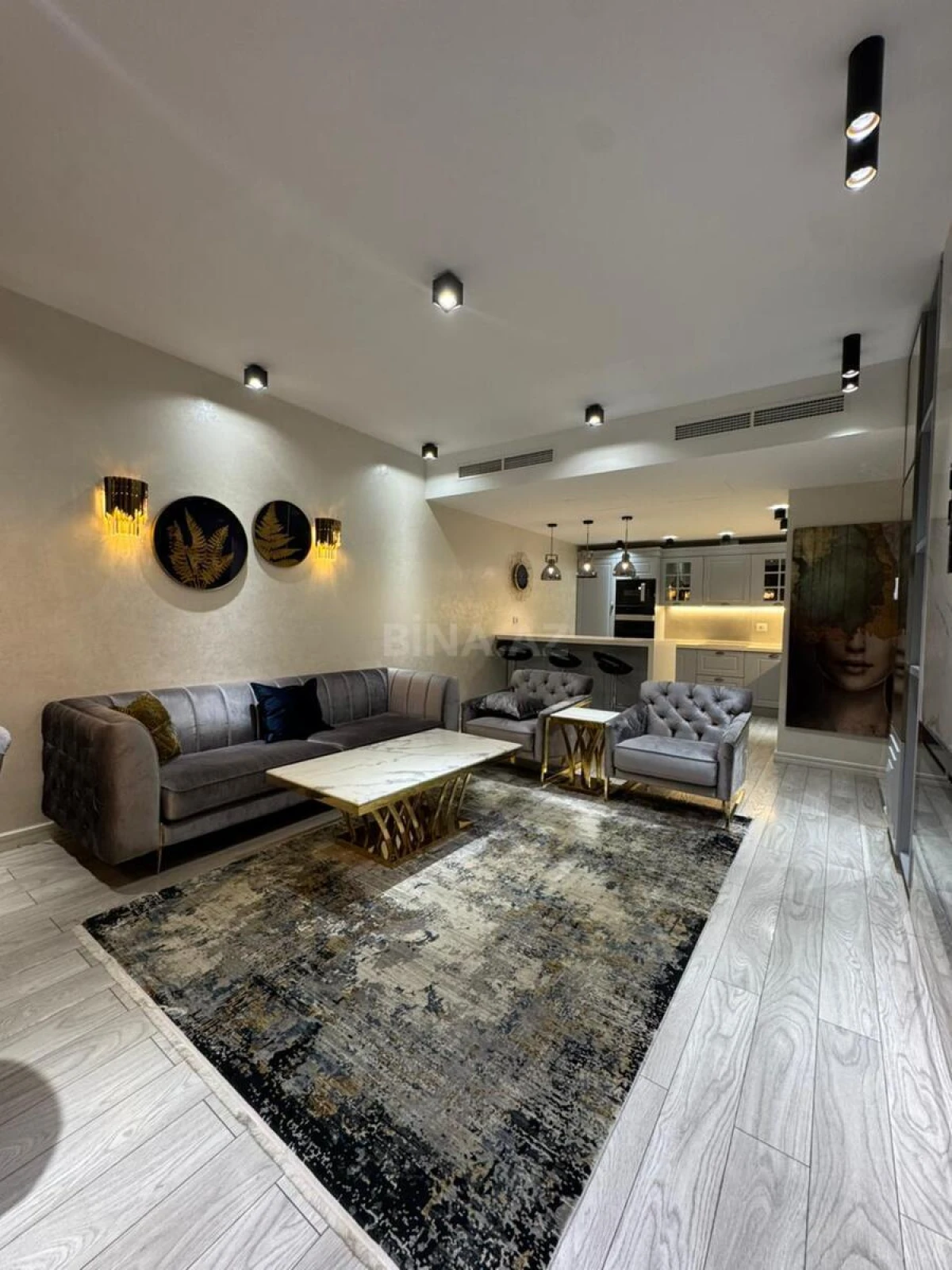 Satılır 3 otaqlı mənzil 127 m²