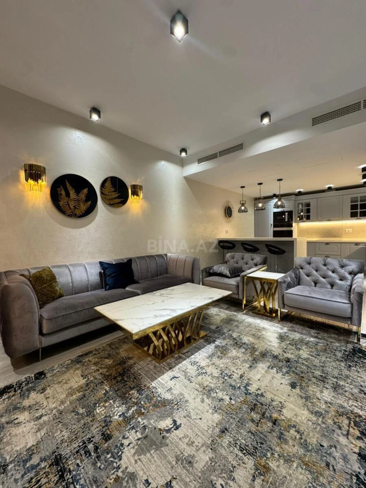 Satılır 3 otaqlı mənzil 127 m²