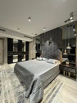 Satılır 3 otaqlı mənzil 127 m²