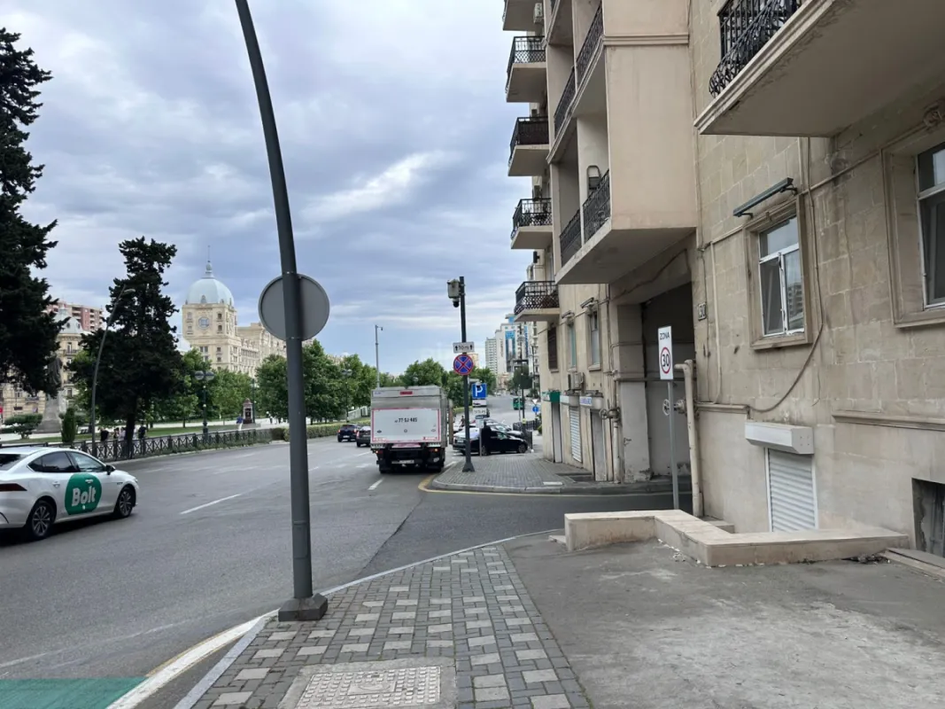 Kirayə verilir 3 otaqlı ofis 85 m²