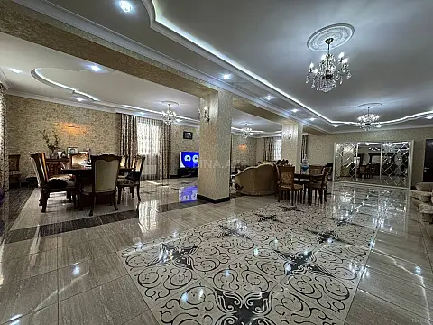 Satılır 9 otaqlı həyət evi 420 m² — Bakı, Badamdar 9 otaq 420.00 m²