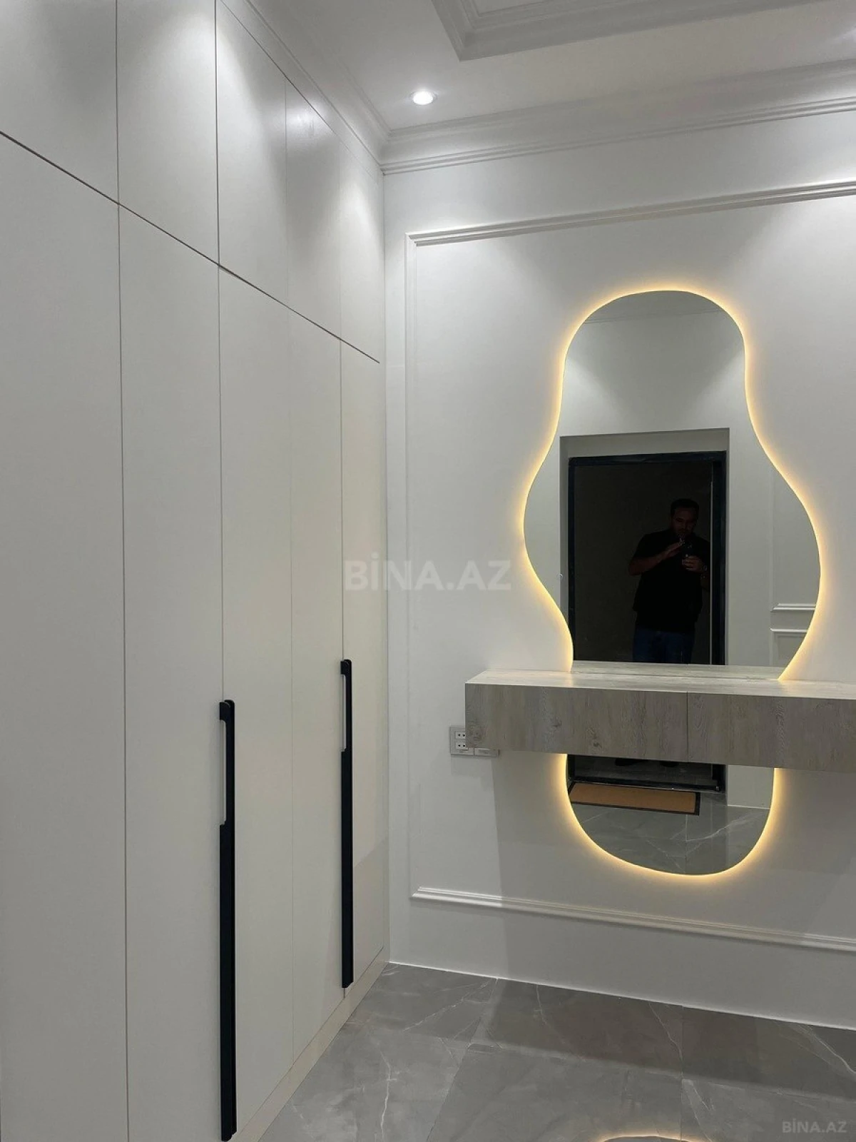 Kirayə verilir 2 otaqlı mənzil 75 m²