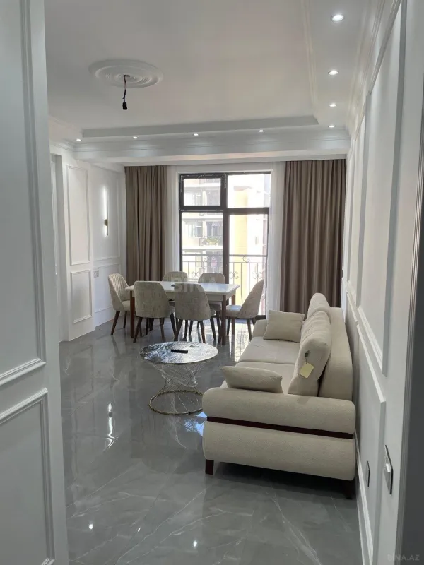 Kirayə verilir 2 otaqlı mənzil 75 m²