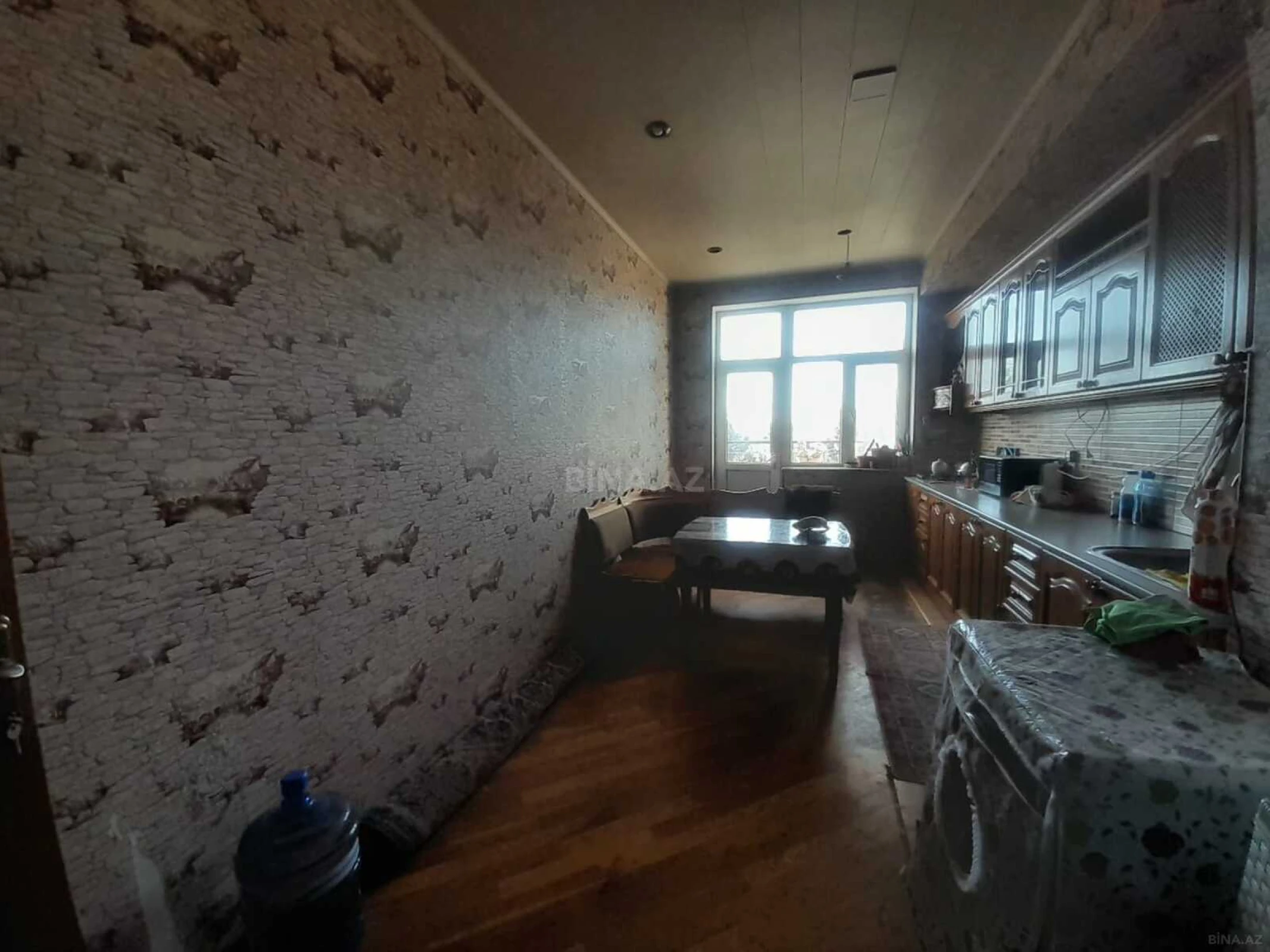 Satılır 2 otaqlı mənzil 90 m²