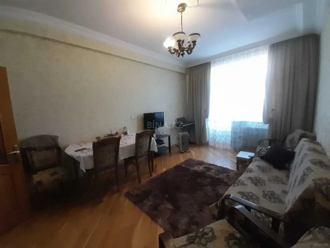 Satılır 2 otaqlı mənzil 90 m²