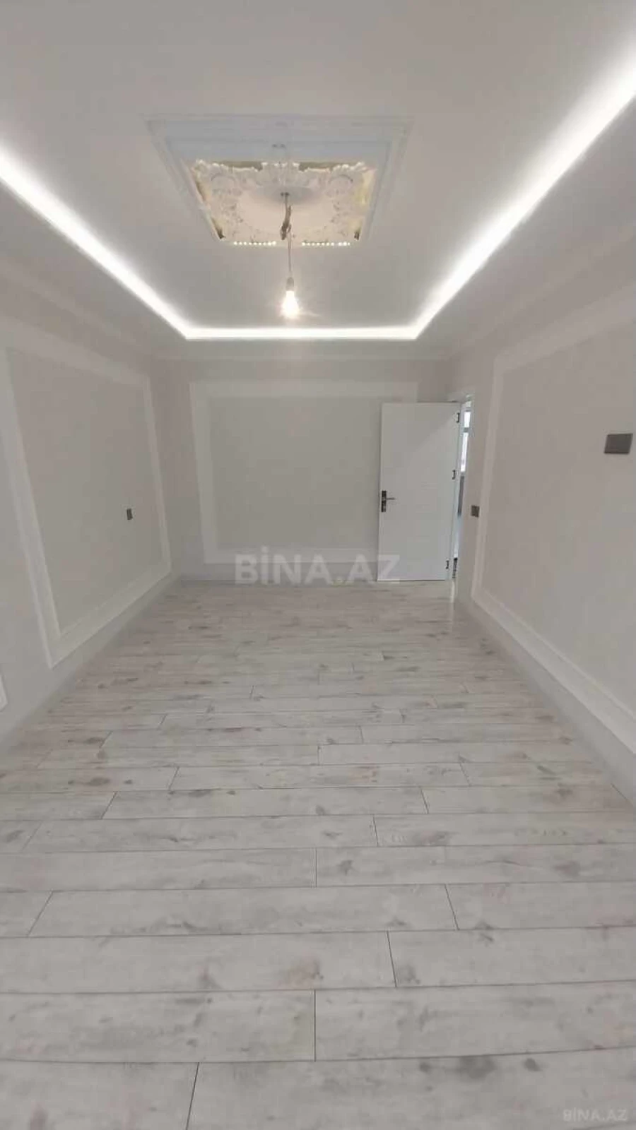 Satılır 2 otaqlı mənzil 52 m²