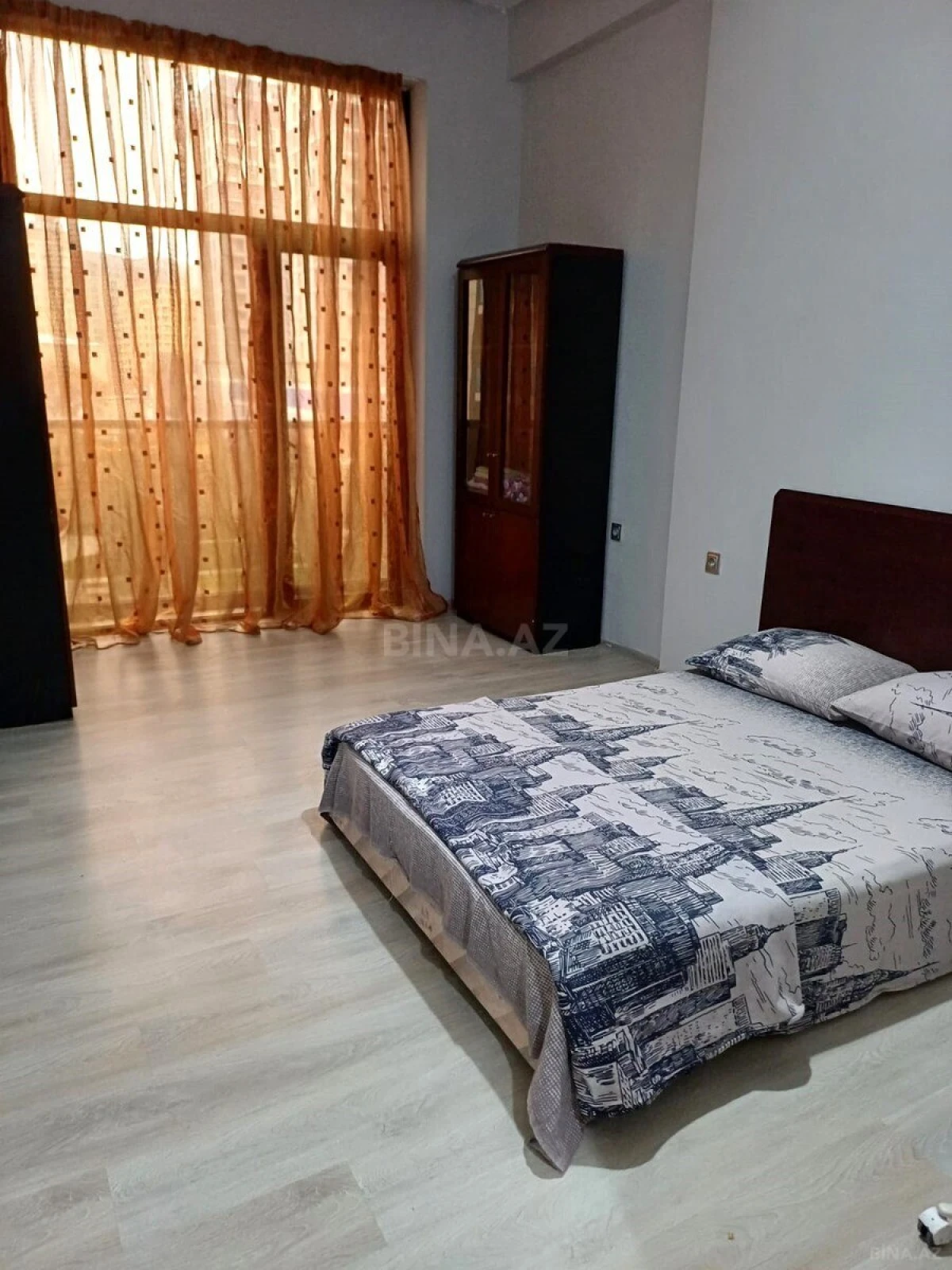Kirayə verilir 2 otaqlı mənzil 55 m²