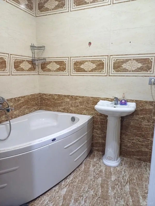 Kirayə verilir 2 otaqlı mənzil 55 m²