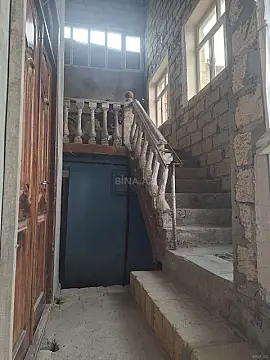Satılır 7 otaqlı həyət evi 130 m²