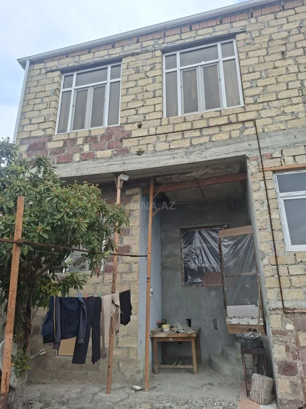 Satılır 7 otaqlı həyət evi 130 m²