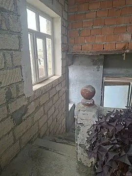 Satılır 7 otaqlı həyət evi 130 m²