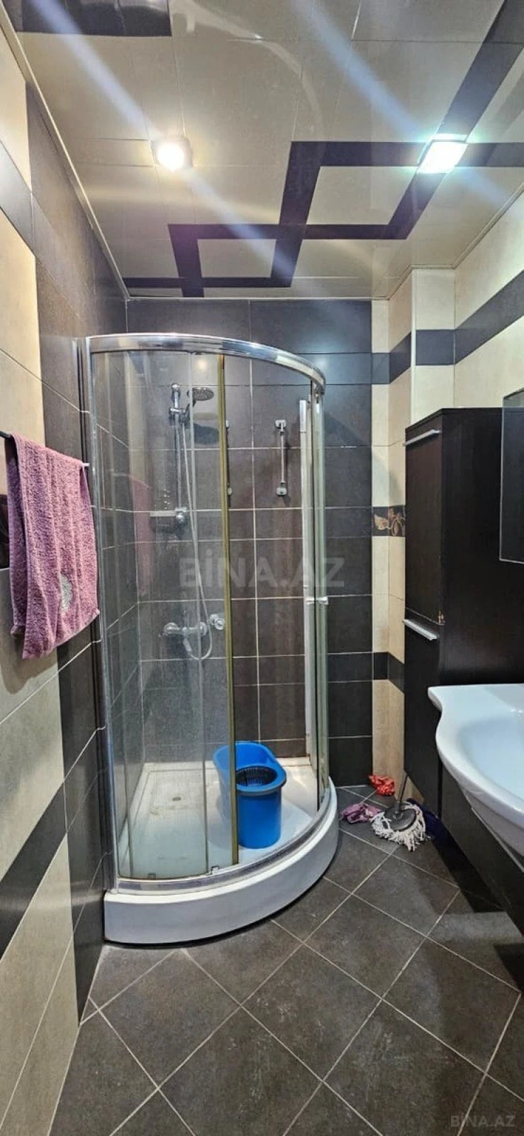 Satılır 4 otaqlı mənzil 176 m²