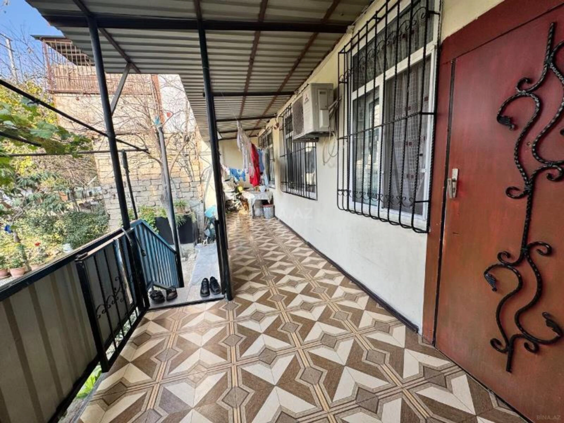 Satılır 4 otaqlı mənzil 110 m²