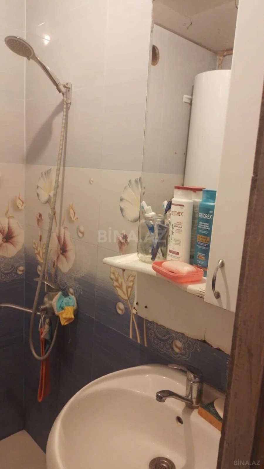 Satılır 5 otaqlı mənzil 110 m²