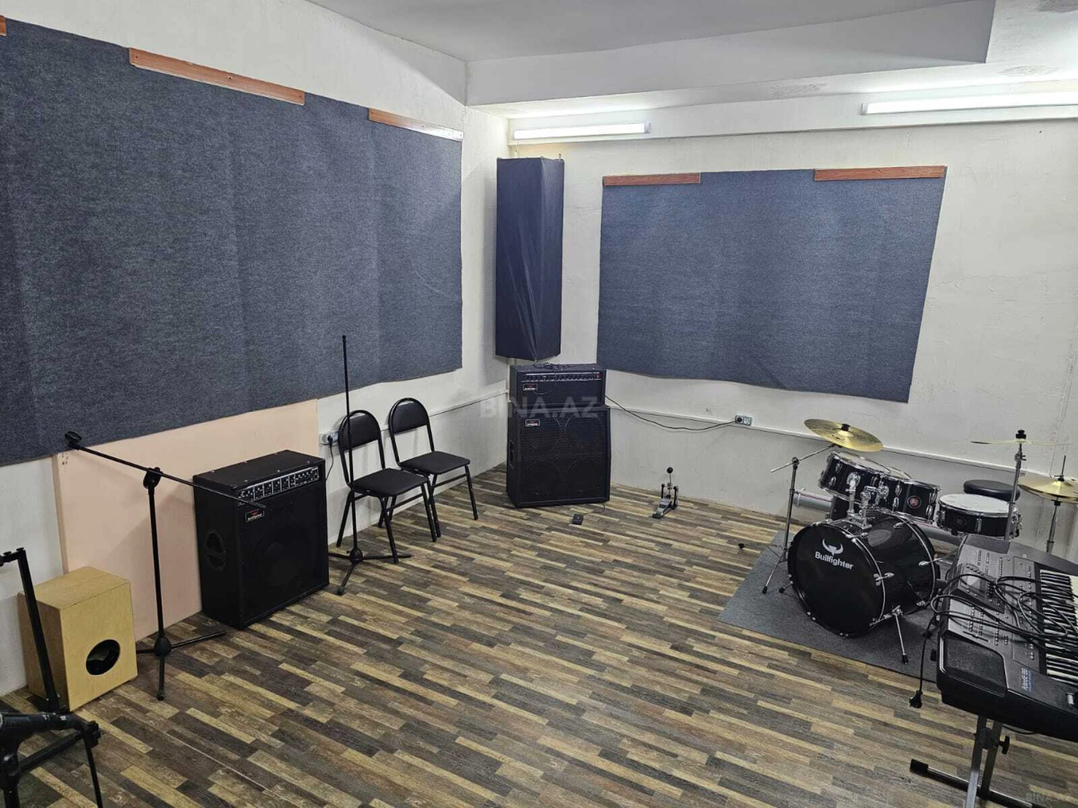 Kirayə verilir 3 otaqlı ofis 125 m²